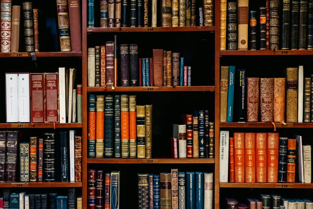 Biblioteca jurídica - Notaría Toro 63 en Salamanca